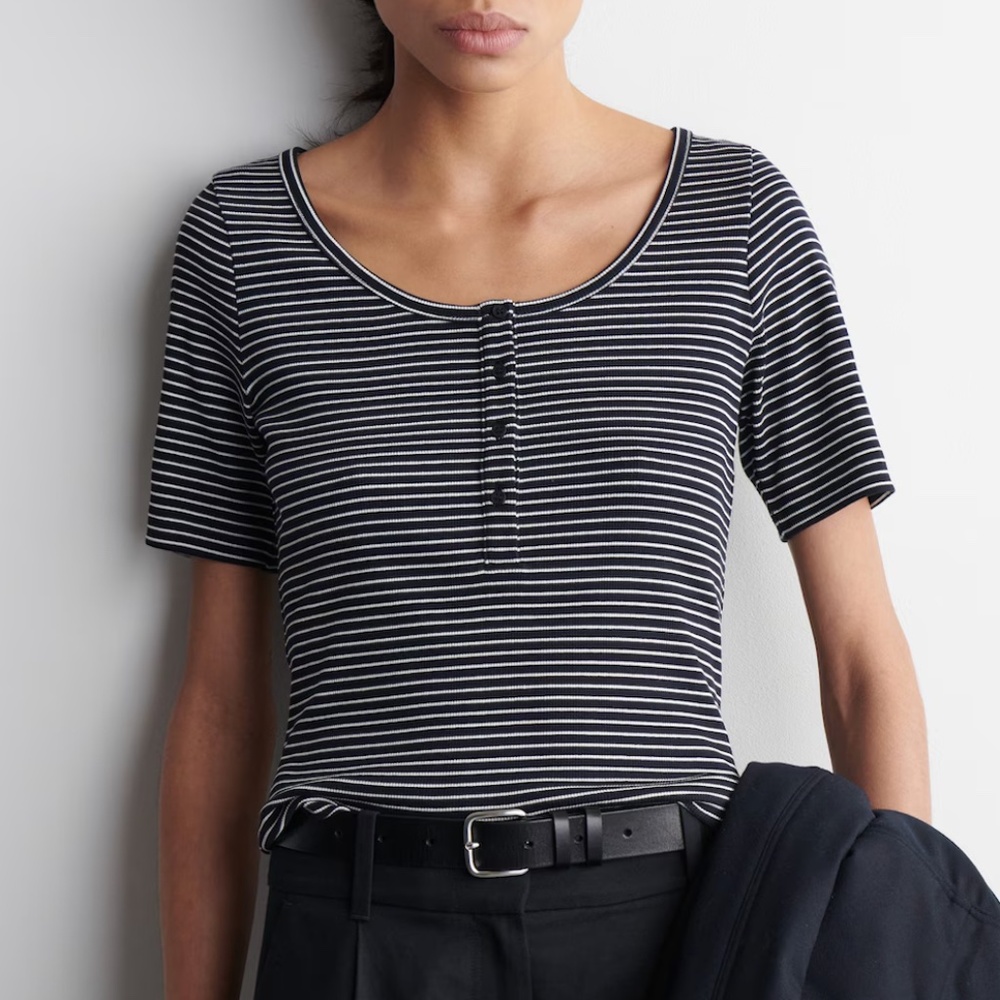 Cos Ribbed Henley T-Shirt Size S Like New View 3